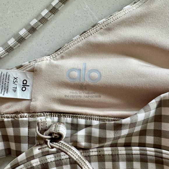 Alo Yoga Set!! Airlift Gingham Shorts and Airlift Splendor Bra, XS - Picture 8 of 10